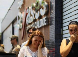 Estudantes mortos em ataque a tiros serão enterrados nesta manhã