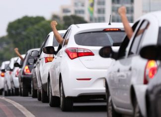 Senado vota mudança de regras para motoristas de aplicativos