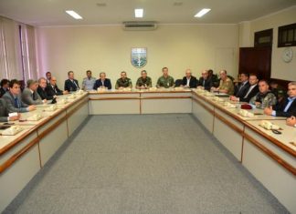 Interventor federal discute cooperação com estados vizinhos ao Rio