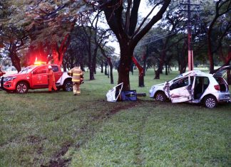 Forte chuva deixa rastros de destruição no DF