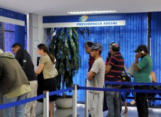 Aposentadoria por idade poderá ser pedida por internet ou telefone