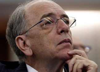 Parente diz que demissão da Petrobras é irrevogável e irretratável