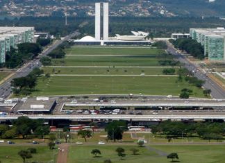 Desequilíbrio de gênero na política deve continuar, diz especialista