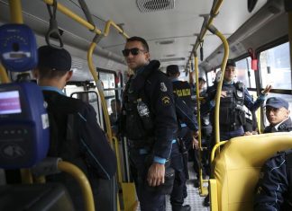 Ceará transfere 20 chefes de facções para presídios federais