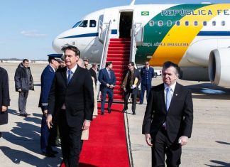 Bolsonaro tem reuniões com ex-secretário do Tesouro e empresários