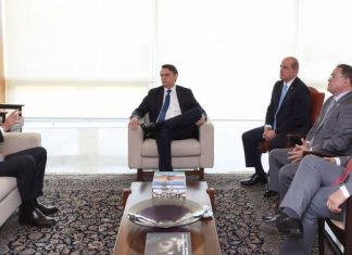 PSDB e PSD discutem reforma da Previdência com Bolsonaro