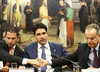 Comissão que analisa reforma da Previdência ouve especialistas