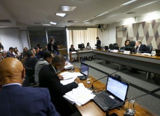 CCJ do Senado aprova relatório da reforma da Previdência