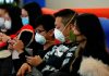 Pela 1ª vez, China tem menos de 2 mil casos de coronavírus em um dia