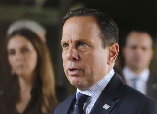 Doria restringe comércio e decreta quarentena em SP a partir de terça