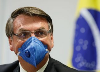 Bolsonaro edita MP e decreto para definir atividades essenciais