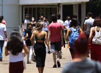 Estudantes podem pedir reaplicação do Enem a partir de hoje