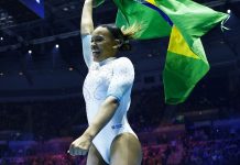 Rebeca Andrade conquista o ouro no individual geral