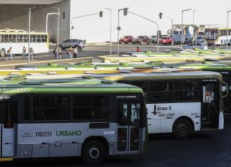 Brasil precisa investir R$ 295 bilhões em mobilidade urbana até 2042