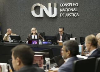CNJ estabelece norma de gênero para aumentar a representação feminina no judiciário.