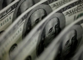Dólar cai para R$ 5,36 após declarações de Lula e de ministros