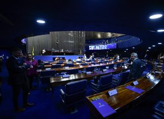 Plenário debate decreto legislativo sobre posse de armas e outras pautas nesta terça-feira (27)